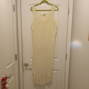Elegant Cream Sleeveless Dress